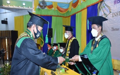 Guru Darul Mursyid Wisudawan Terbaik Pascasarjana IAIN Padang Sidimpuan Angkatan 14 Tahun 2021